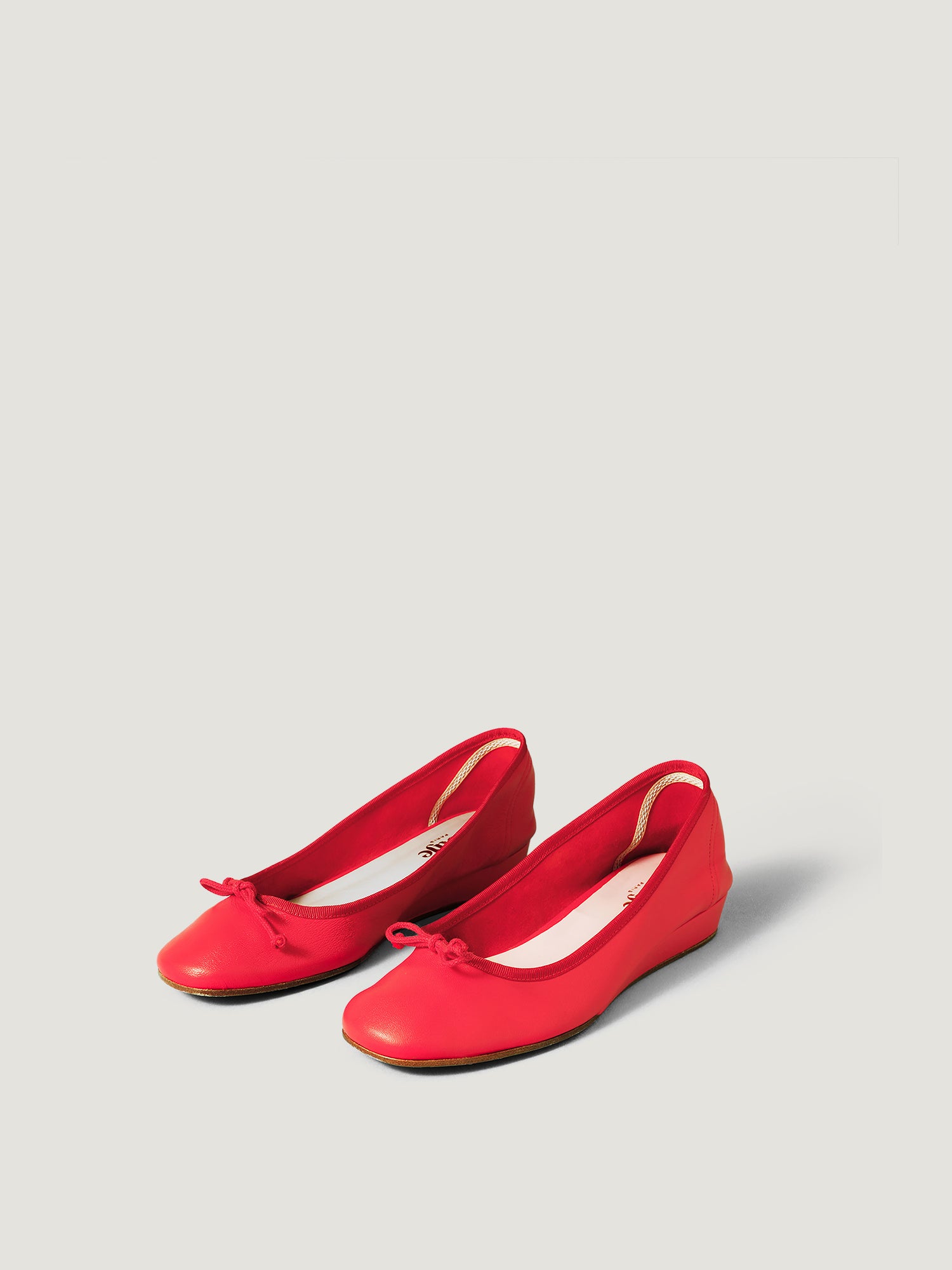 Soft red leather ballerinas with heels | Rouje