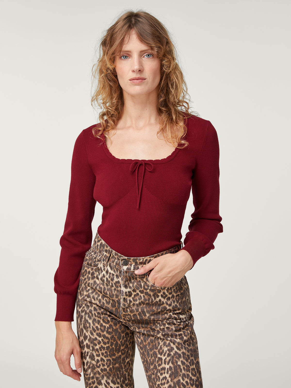 Burgundy ribbed knit fitted sweater Rouje
